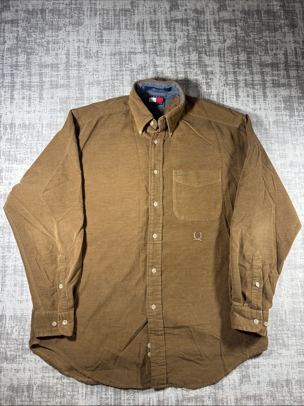 Vintage Tommy Hilfiger Button Down long sleeve Corduroy Men’s Small 29.5X22.5PTP
